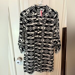 Patterned Boutique Shift Dress - Black and White